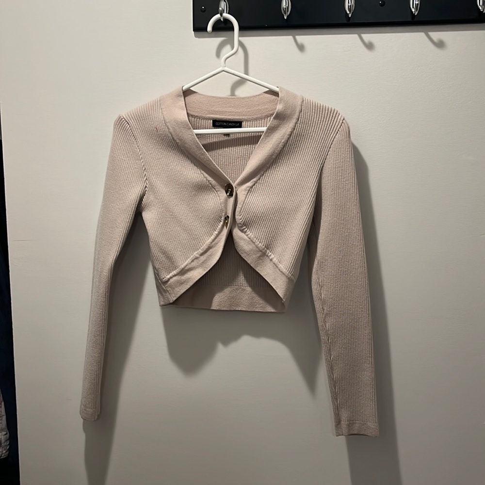 Cropped sweater